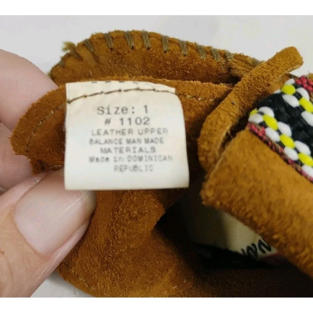 Minnetonka Infant Unisex Size‎ 1 Baby Moccasins Shoes Leather